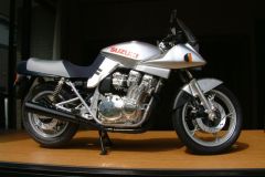 タミヤ 1/6・スズキ GSX1100S カタナ