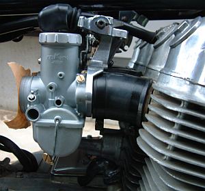 CB750キャブ 取り付け