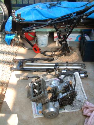 スズキ GT125 解体