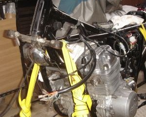 CB750 フロント廻りを外す