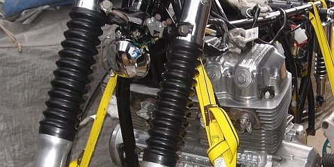 CB750 フロントフォーク取り付け