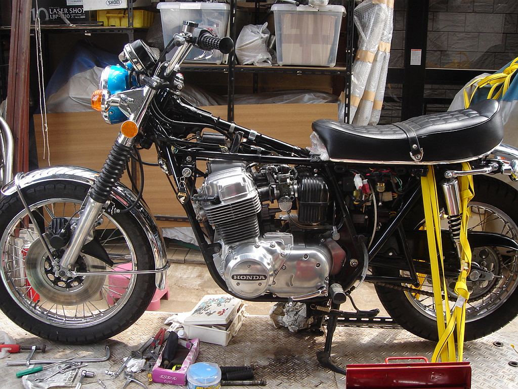 CB750 フロントホイール組み込み