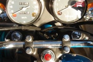 CB750 速度警告灯