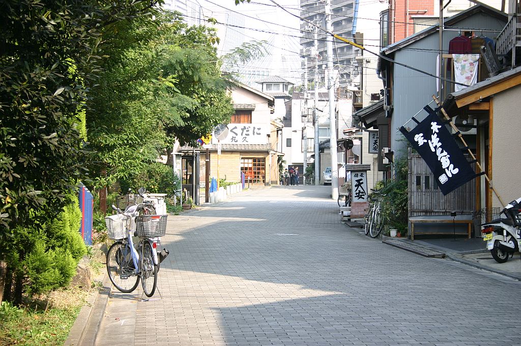 佃源・田中屋、天安、丸久の佃煮屋御三家