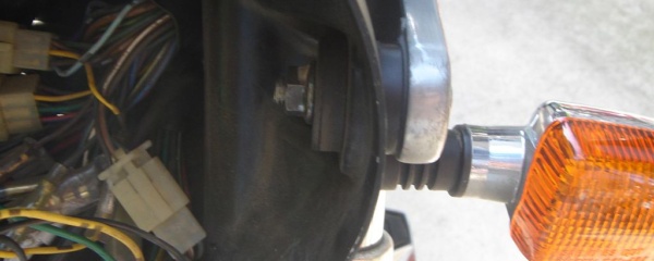 XJR1300 ヘッドライトケース