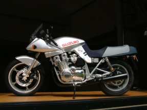 タミヤ 1/6 GSX1100Sカタナ タミヤ 1/6 GSX1100Sカタナ