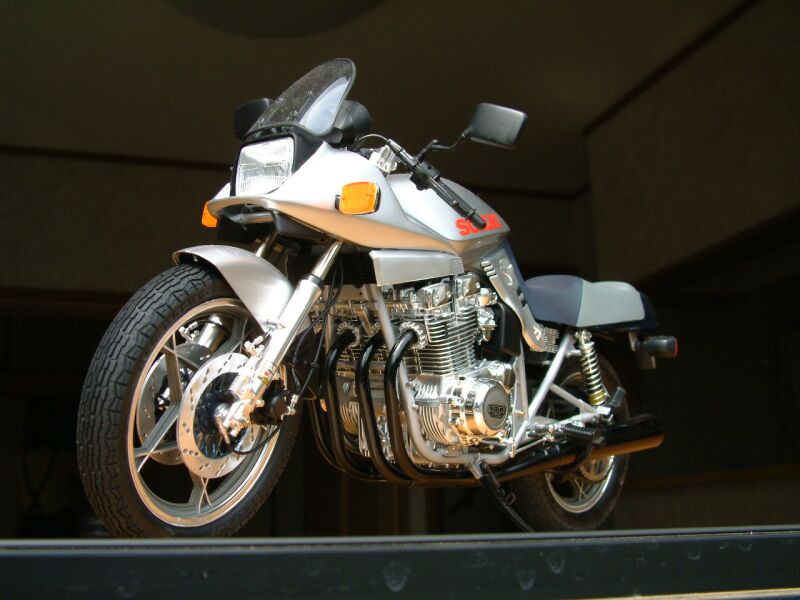 スズキ GSX1100S カタナ (タミヤ 1/6) – 趣味の部屋