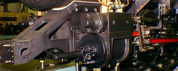 5インチゲージ C62 ピストン先棒ササエ(尻棒案内)