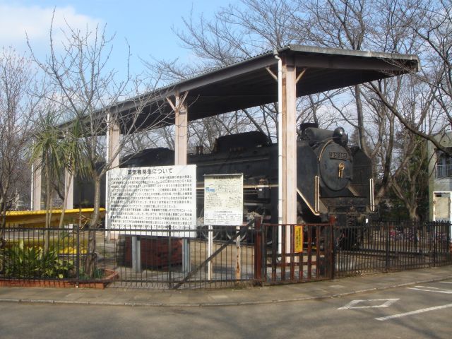 D51形機関車 (D51 385)