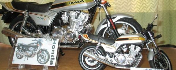 プラモデルの名板