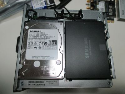 2.5" SSDとHDD