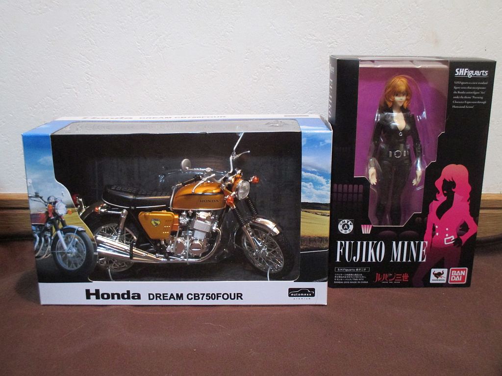 S.H.フィギュアーツ峰不二子とスカイネットHonda CB750FOUR (K0)