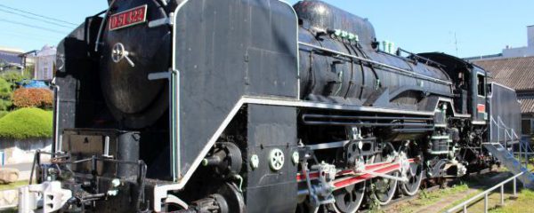 D51形機関車 (D51 422)