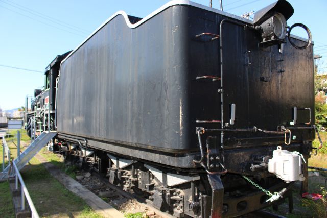 D51形機関車 (D51 422)