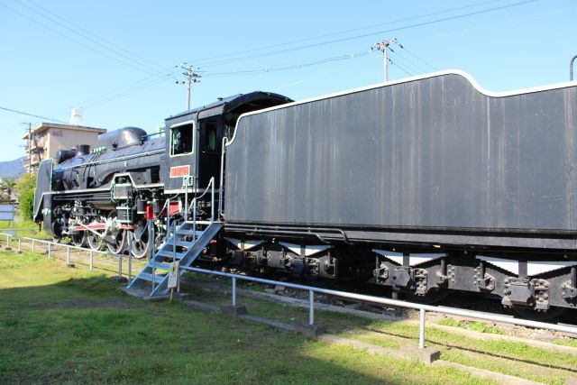 D51形機関車 (D51 422)