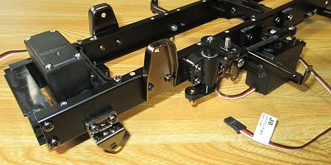 スカニア R620 ステアリングサーボ