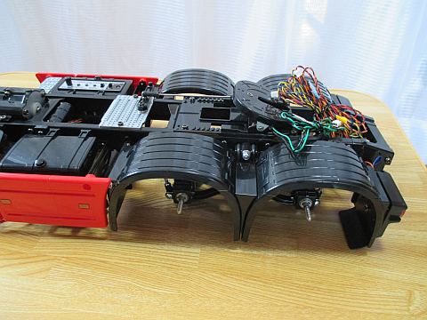スカニア R620 サイドスカート・フェンダー取り付け