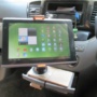 車載ホルダーにタブレット取り付け取り付け