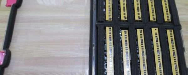 100均の素材で、Nゲージの車両ケース