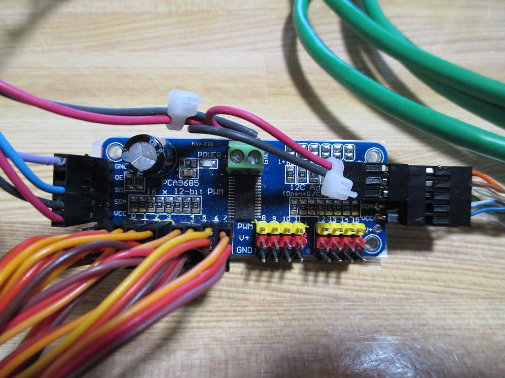 PCA9685 PWM Servo モーター ドライバー