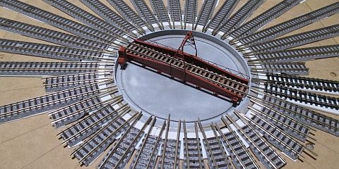 Nゲージ ターンテーブル・機関庫の線路敷設
