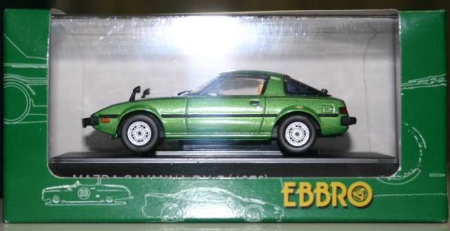 1/43 EBBRO SAVANNNA RX-7