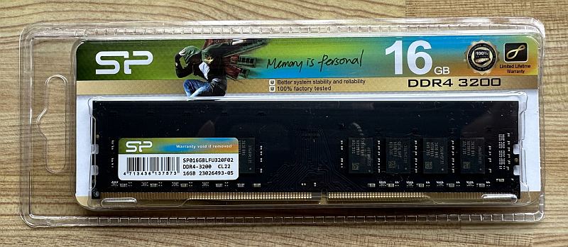 DDR4 3200 16GBメモリ