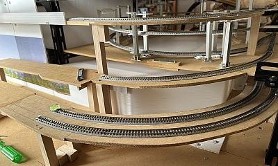 ループ線の先の線路敷設