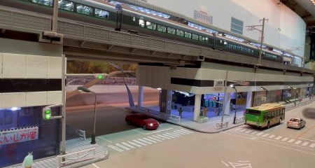 台枠下部周回エンドレス(駅側) カバー