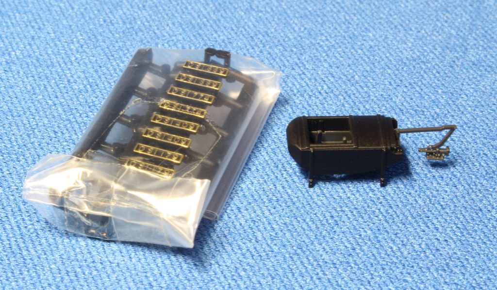 KATO 伯備線石灰輸送貨物列車付属品 新見機関区所属D51ナンバープレート 後藤式集煙装置