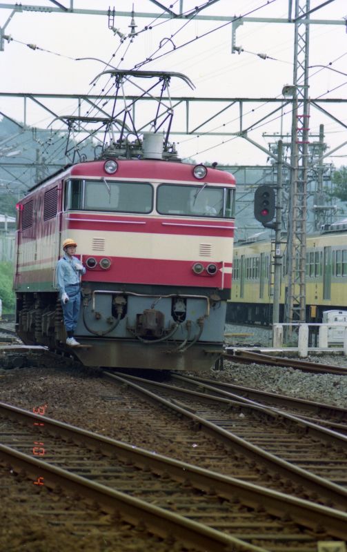 西武E851形電気機関車(高麗駅)