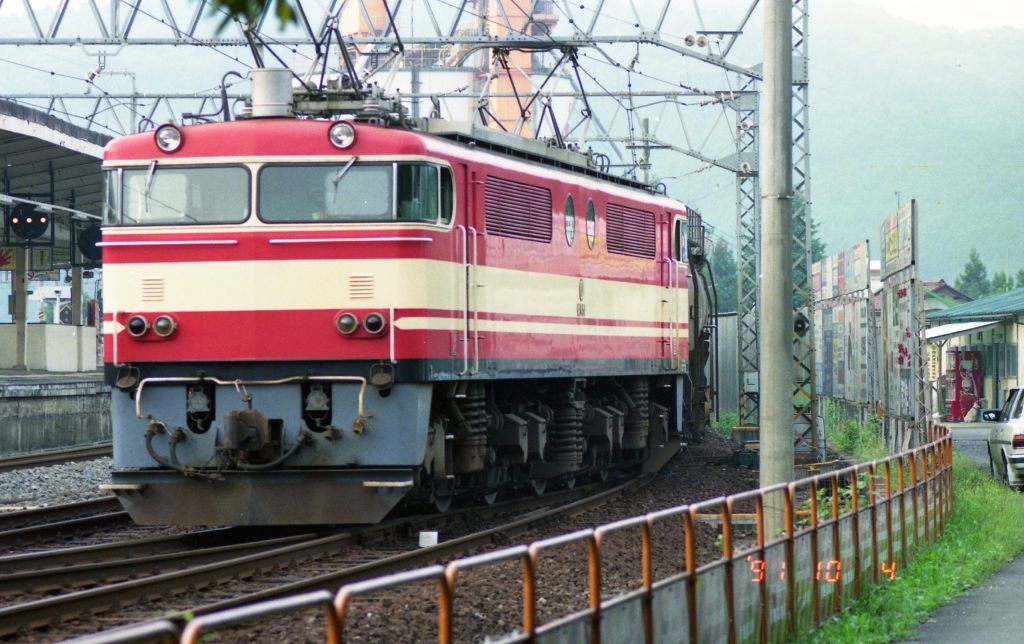 西武E851形電気機関車(高麗駅)
