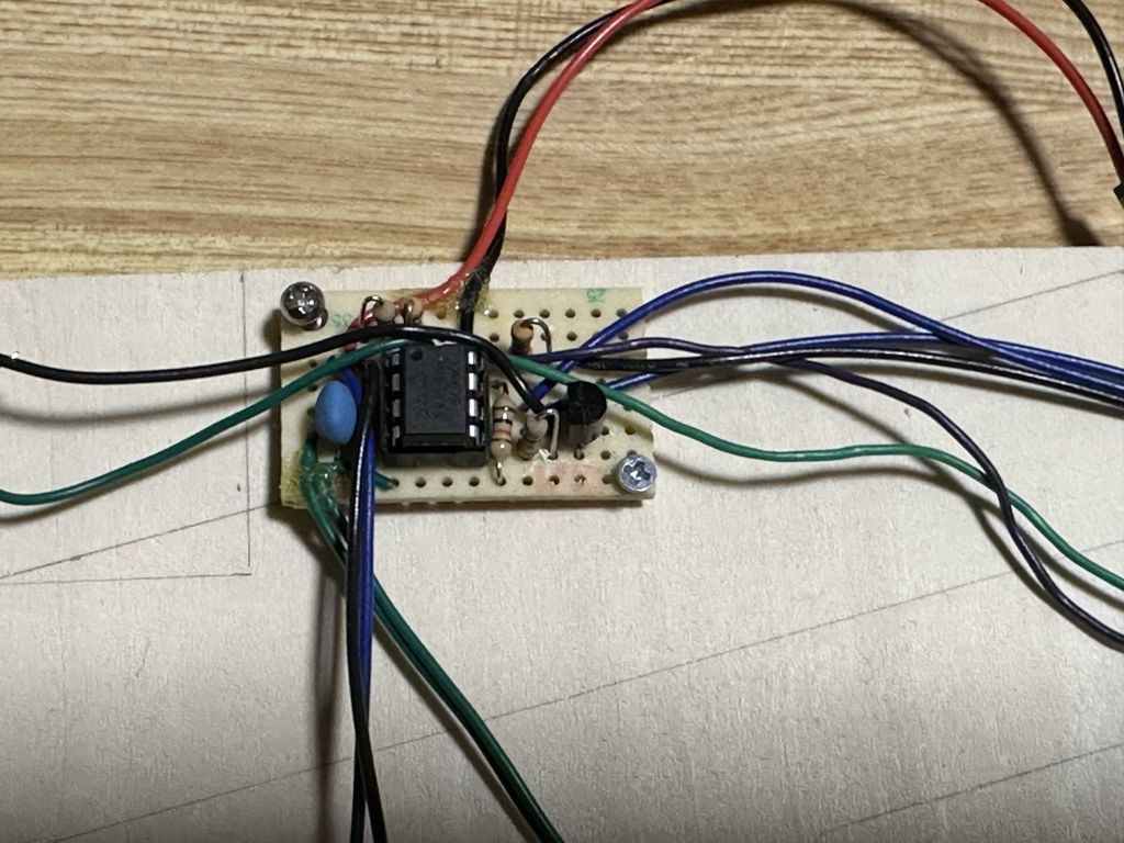 余剰品/訳あり品でシーンリーを作る・・踏切警報音とLED制御マイコン