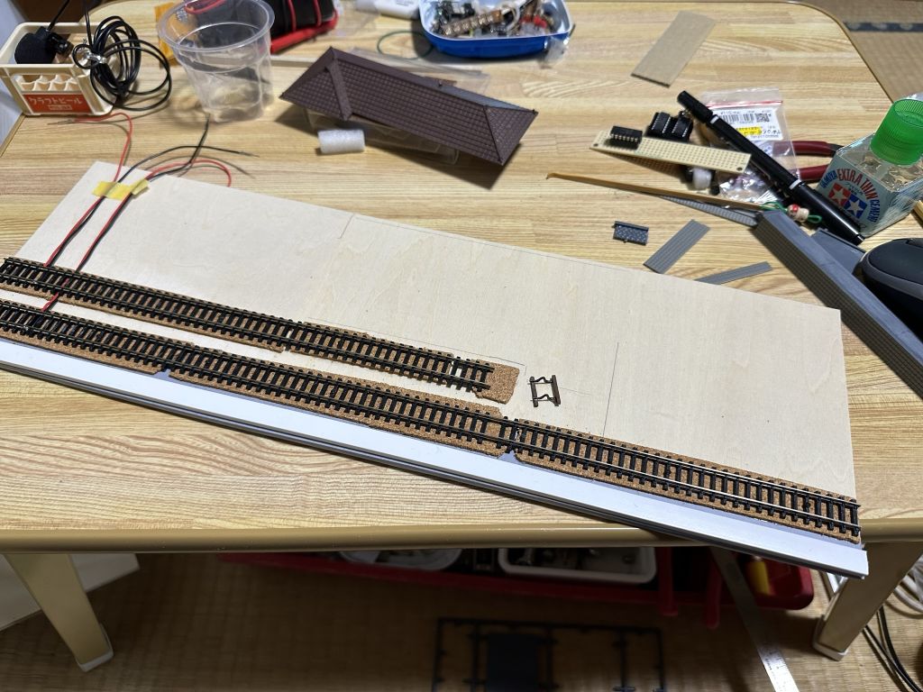 余剰品/訳あり品でシーンリーを作る・・ローカル駅