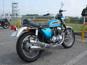 CB750