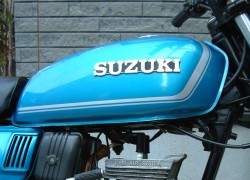 SUZUKI GT125 2型 グラフィックパターン