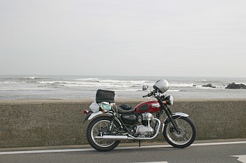 W400 海岸にて