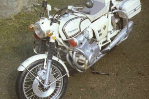 タミヤ 1/6 CB750 ポリスタイプ