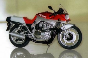 スズキ GSX1100S カタナ カスタムチューン (タミヤ 1/12)
