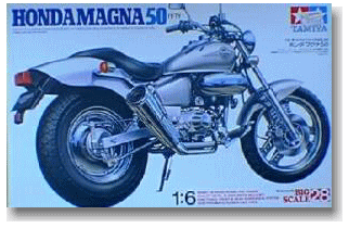 タミヤ HONDA MAGNA 50