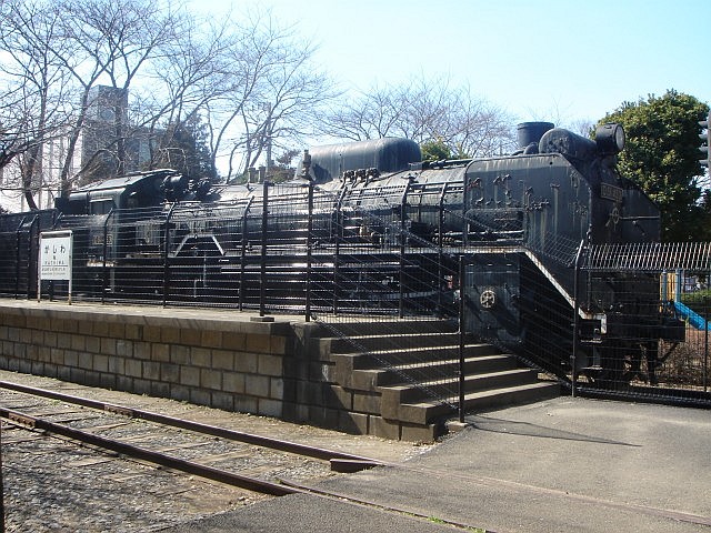 D51形機関車 (D51 453)